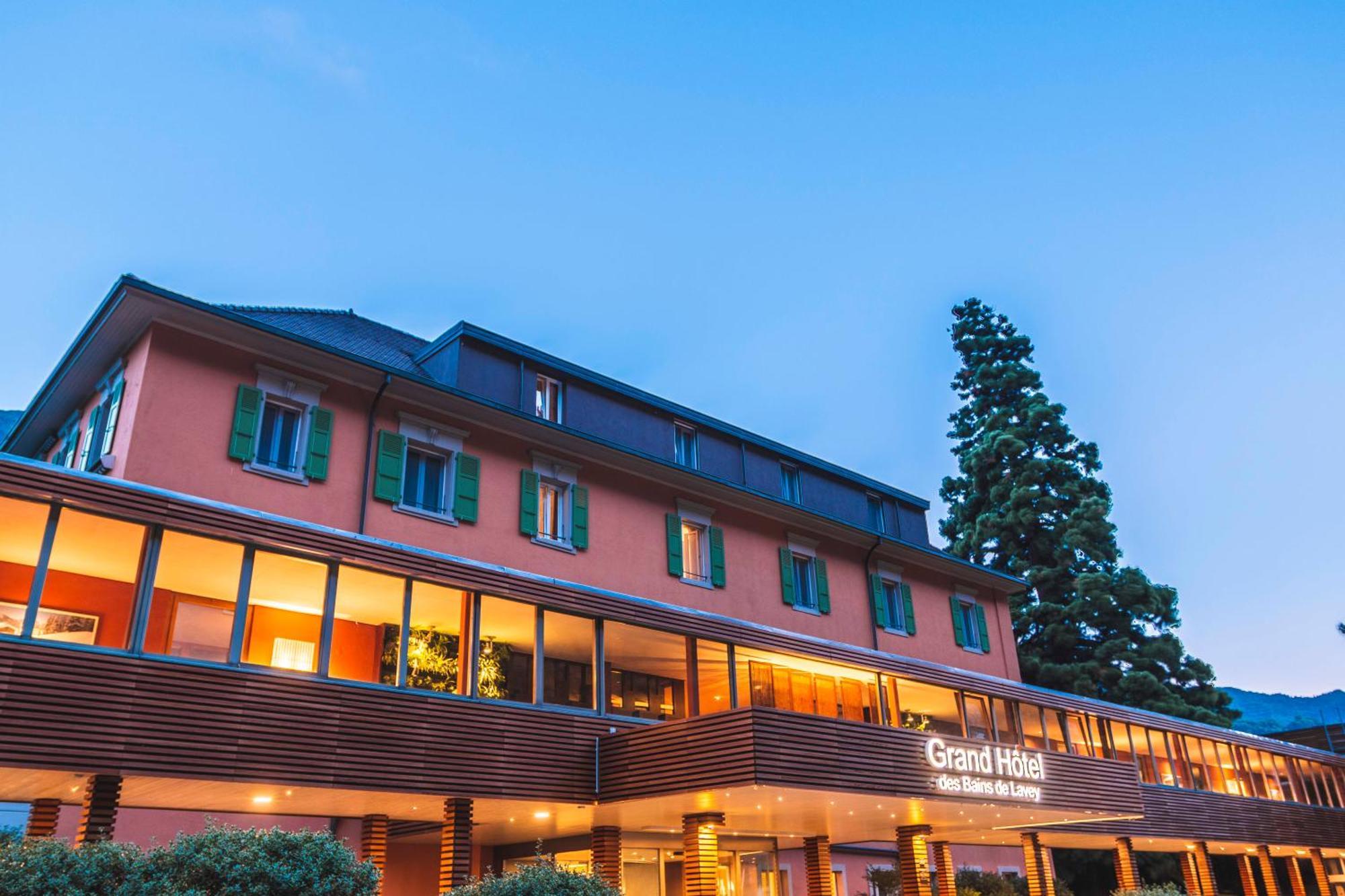 Grand Hotel Des Bains Lavey-les-Bains Exteriör bild